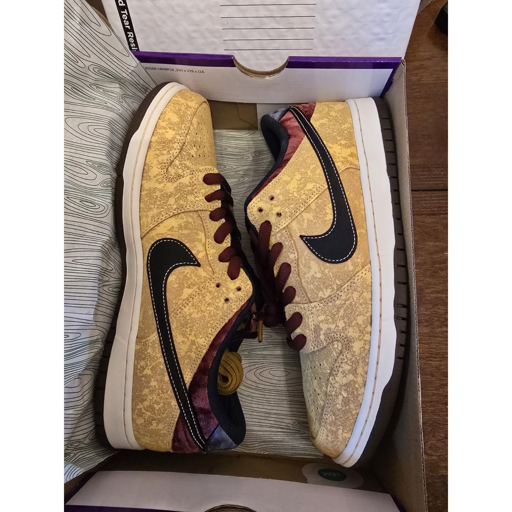 Nike SB Dunk Low City Of Cinema Celestial Gold Red Navy Black - Men's Size 11.5